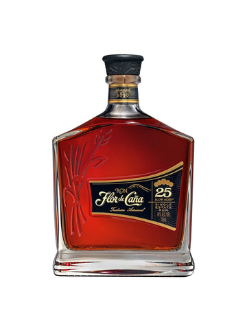 Flor de Caña 25 Years Old Rum bottle